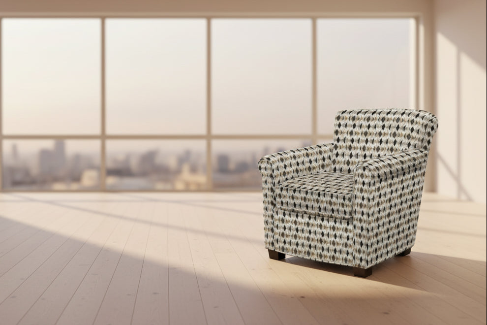 Nola in Roscot Accent Chair