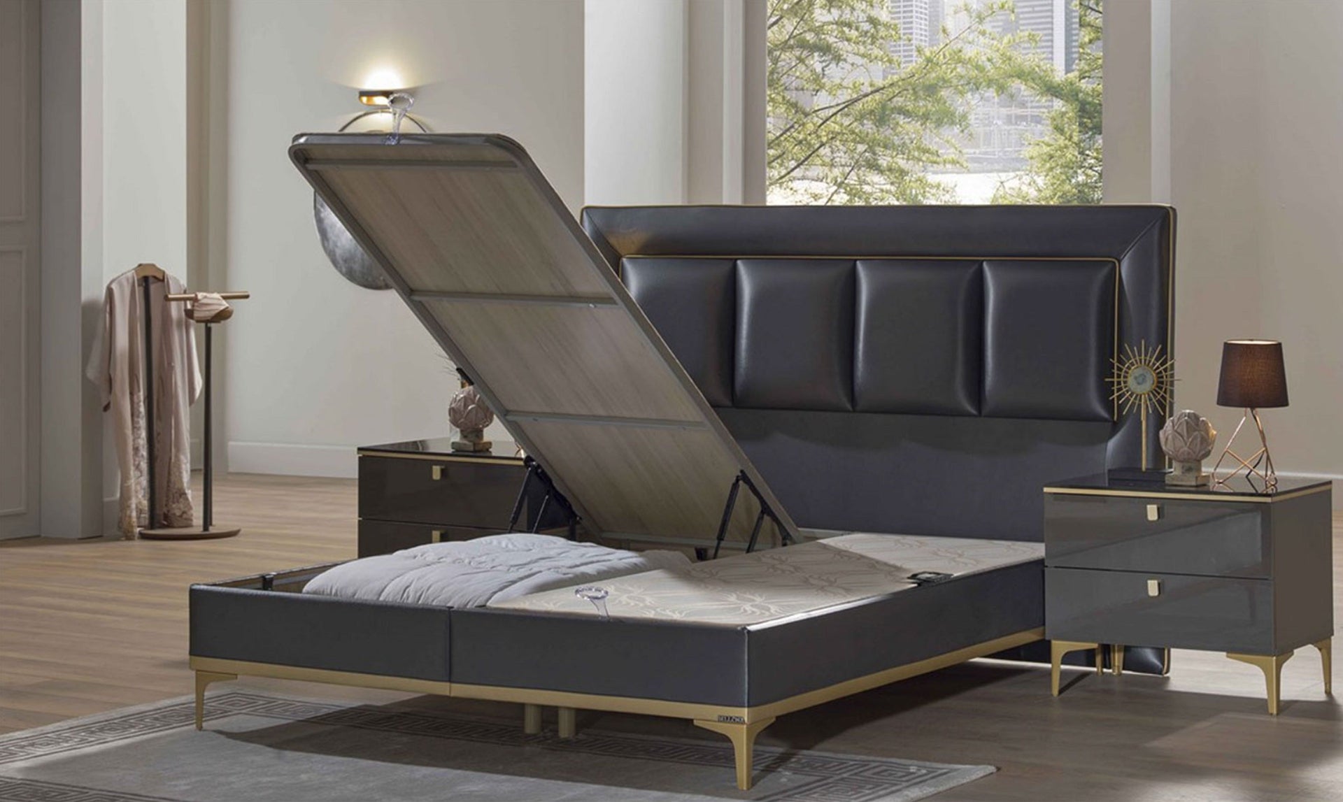 Carlino King bed